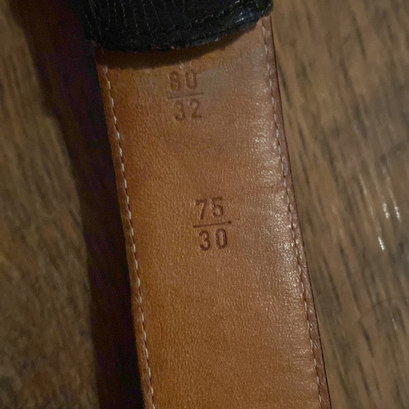 Like new black Martin Dingman belt - Picture 2 of 4